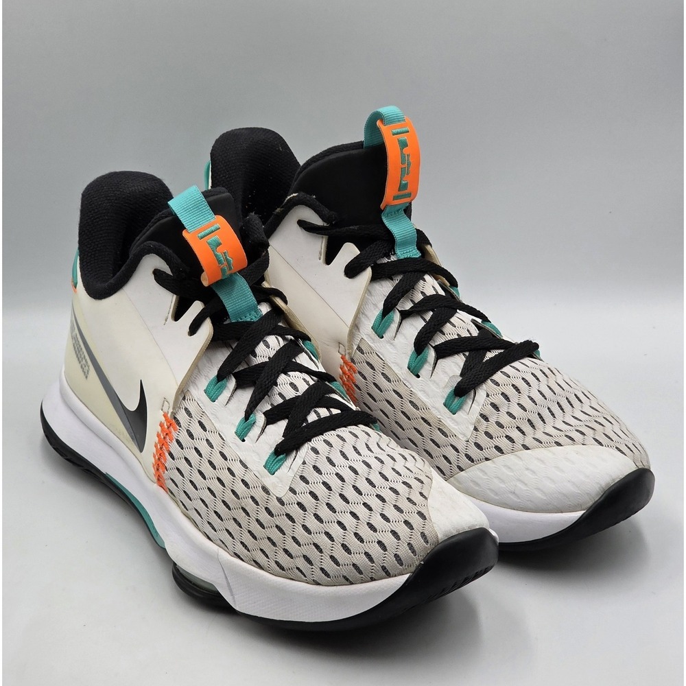 Nike LeBron Witness 5 White Clear Jade CQ9380-100 Men's Size 11 Basketball Shoes